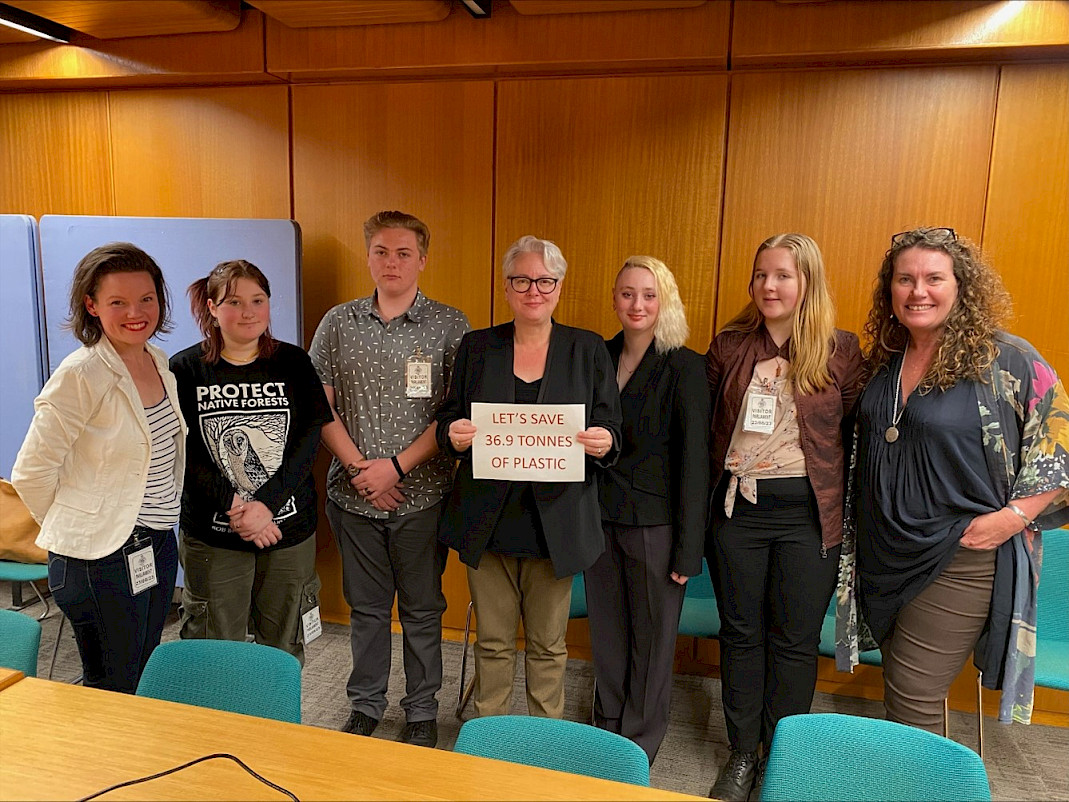 Georgia, Ayla, Ben, Rose, and Gabby with Penny Sharpe, NSW Minister for the Environment (centre) and Trish Doyle, Member for the Blue Mountains (right)